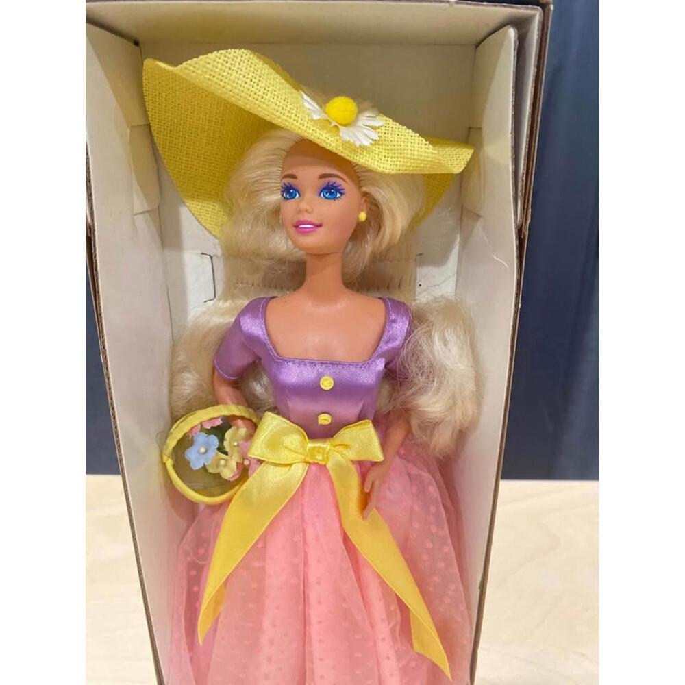 Vintage 1995 Spring Blossom Barbie Doll Avon Special Edition No. 15201